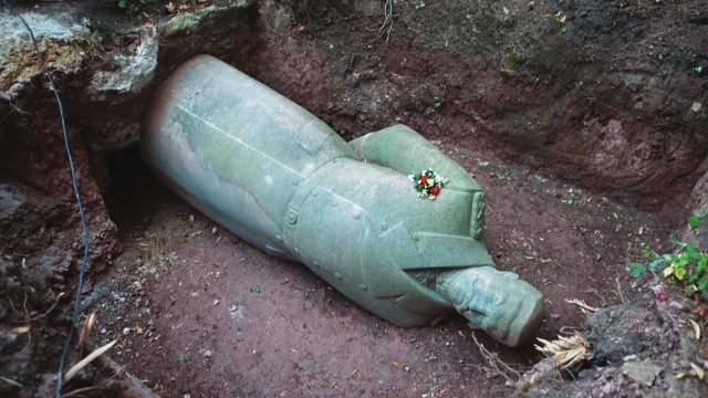 Hindenburg auf dem Kyffhäuser oder: Wie entsorgt man Geschichte?