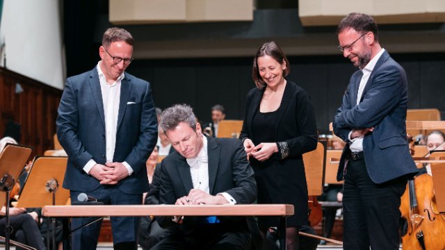 Gaudenz bis 2029 Generalmusikdirektor der Jenaer Philharmonie