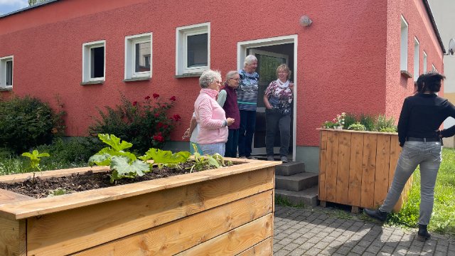 Seniorenbegegnungszentrum erhält neue Hochbeete
