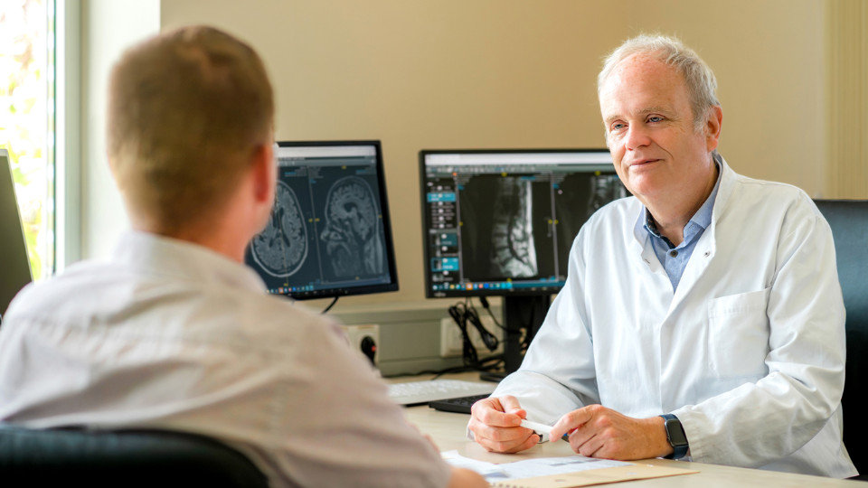 Smartphone und neue Medikamente bei Multipler Sklerose