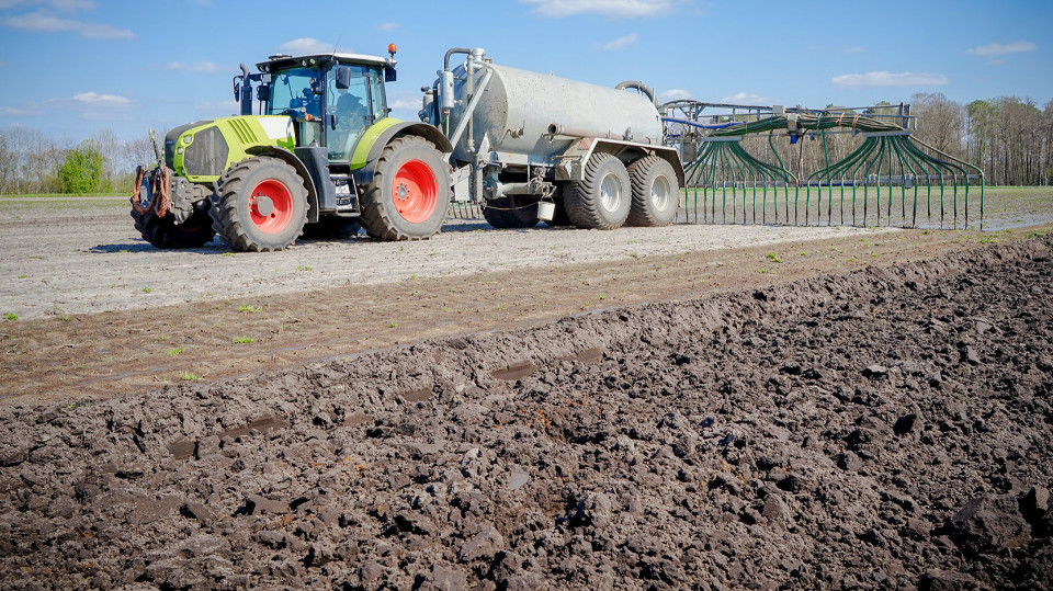 Stickstoff schädigt die Umwelt, dämpft aber die Erderwärmung