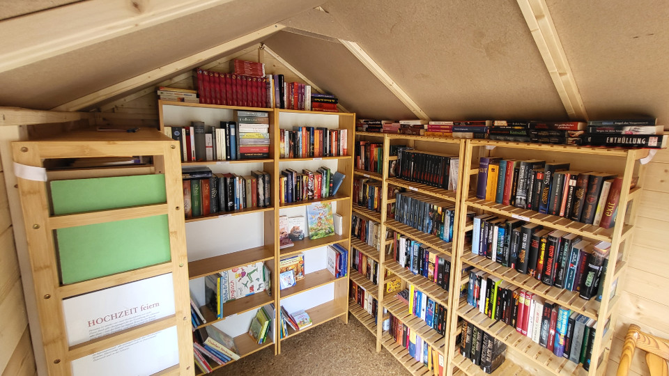 Bücherhaus in Münchenroda dank Bürgerbudget eröffnet