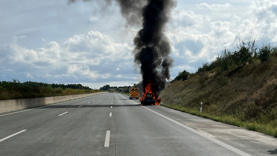 Auto brannte auf der A9