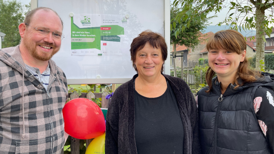 DRK-Kita als „Haus, in dem Kinder forschen“ ausgezeichnet