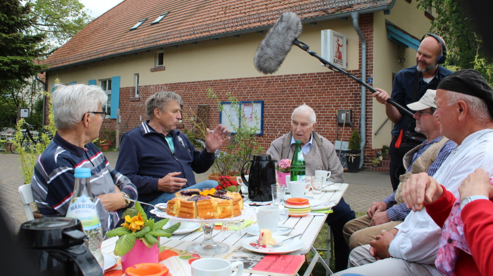Erzählcafé-Filmreihe: „Von Icke bis Platt“