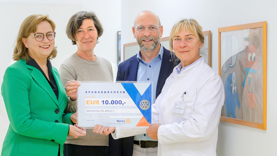 10.000 Euro für Kinderdialyse am UKJ