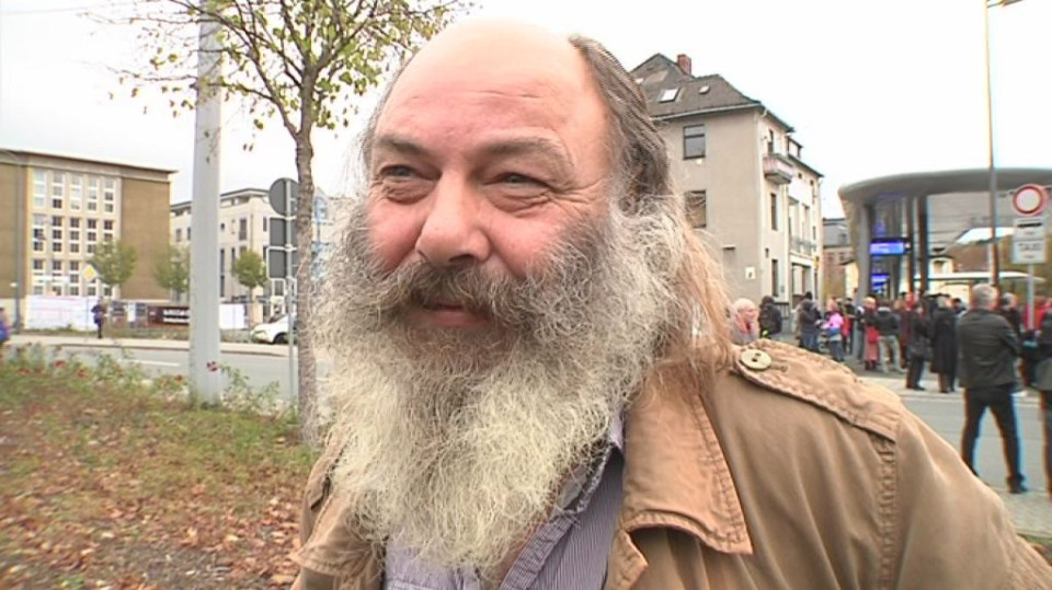 Trauer um ehemaligen Stadtjugendpfarrer Lothar König