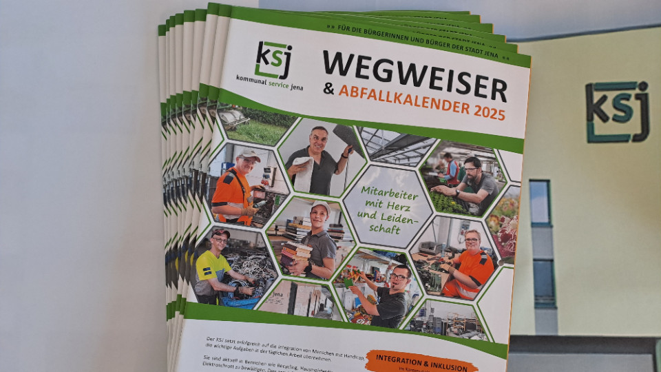 Wegweiser mit Abfallkalender für 2025