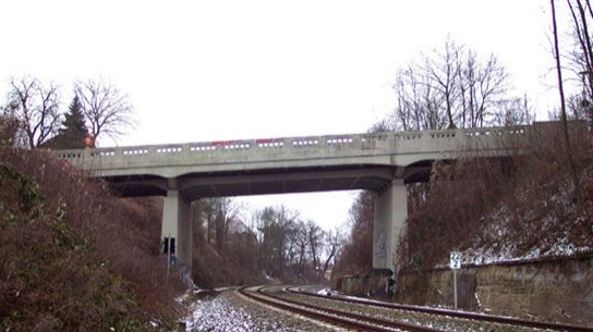Vollsperrung der Forstwegbrücke 