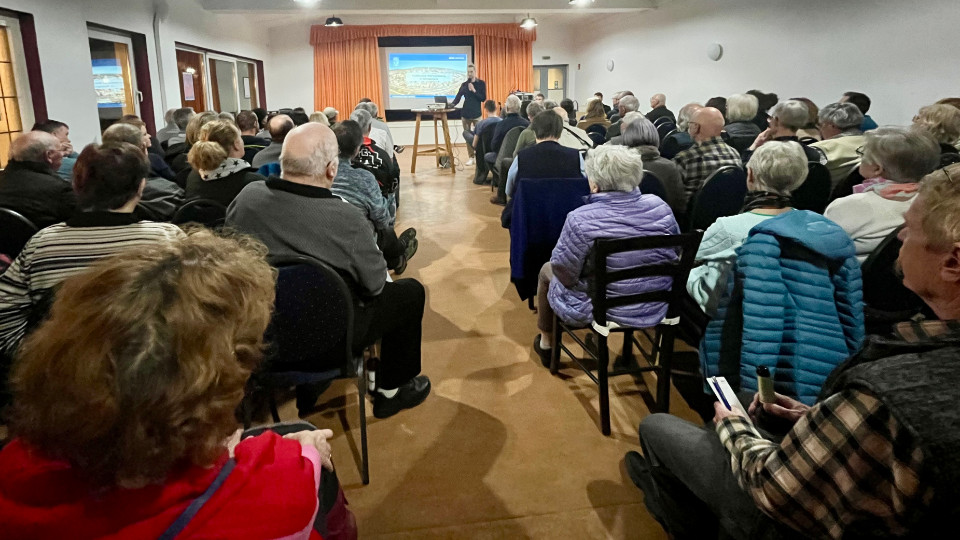 Bürgerversammlung zur Wärmeversorgung am Schlegelsberg gut besucht