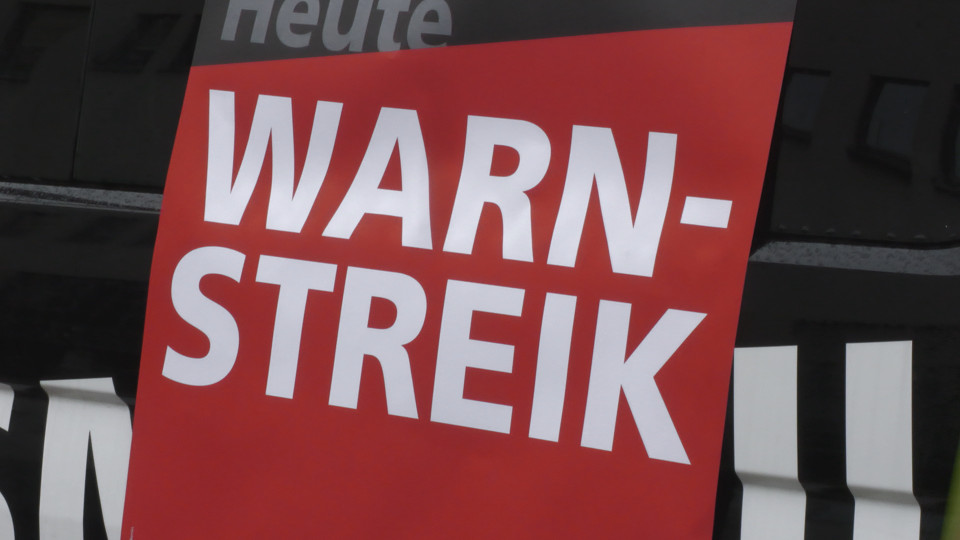 Warnstreik der städtischen Beschäftigten am Dienstag