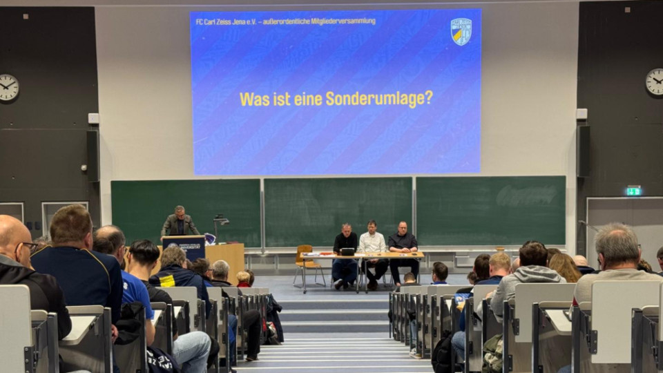 FCC-Vereinsmitglieder stimmen für Sonderumlage