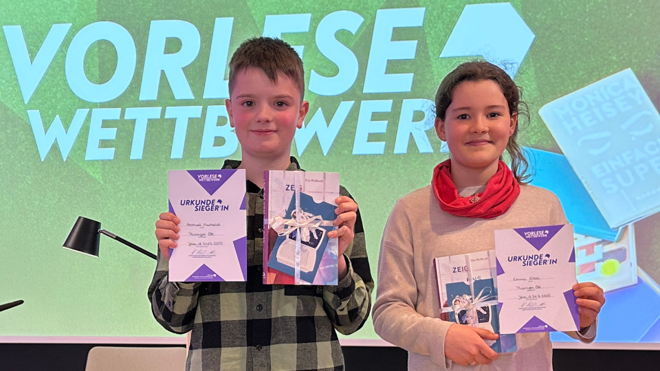 66. Vorlesewettbewerb 2025: Emma aus Gera und Samuel aus Jena lasen sich zum Landesentscheid
