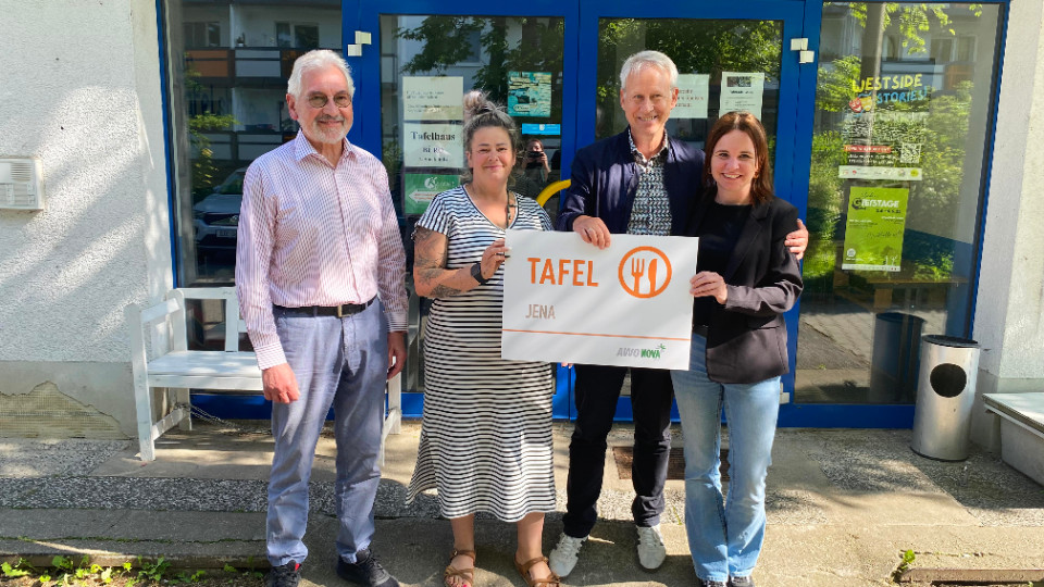 Tafel Jena: AWO Nova begrüßt neue Mitarbeiter