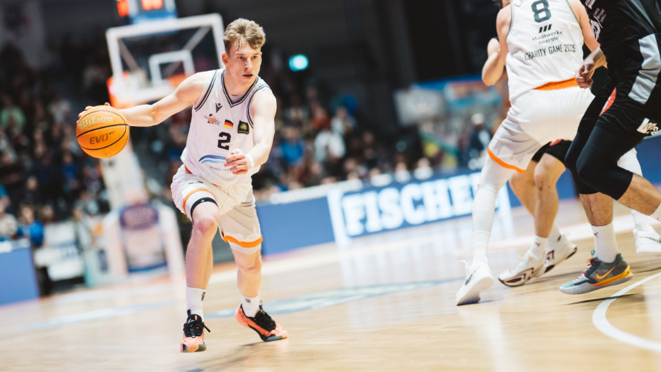 Falkenthal spielt nächste Saison leihweise in Bremerhaven