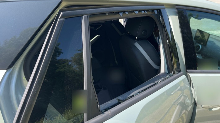 Medizinischer Notfall auf A4 führt zu Unfall und Vollsperrung