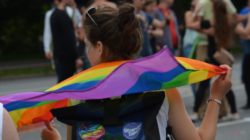 Motto des CSD: „Nie wieder still! Weil Vielfalt leuchten will.“