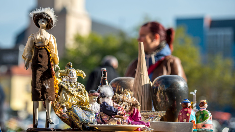 Trödelmarkt lädt zum Stöbern ein