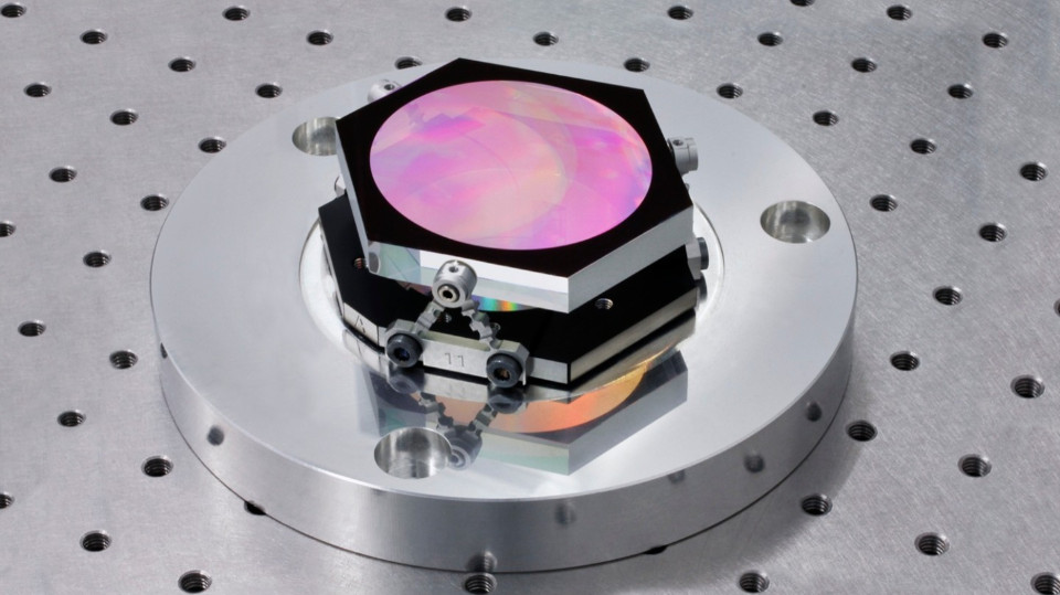 Spektrometergitter für ESA-Klimamission