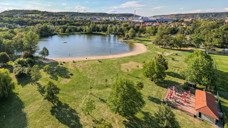 Abends eine Stunde länger Badespaß