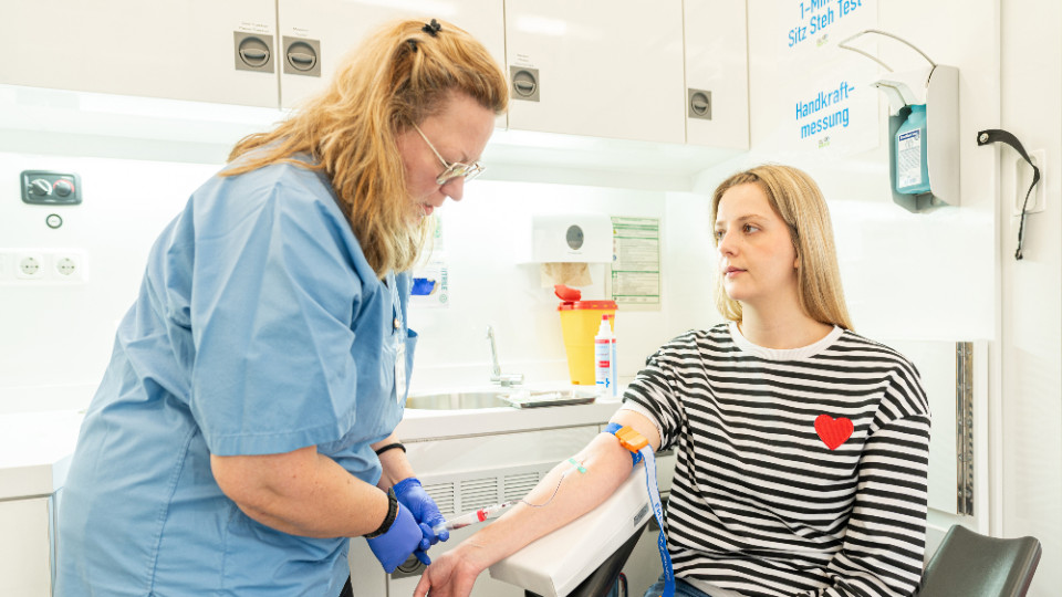 Watch-Bus biegt auf die Zielgerade ein