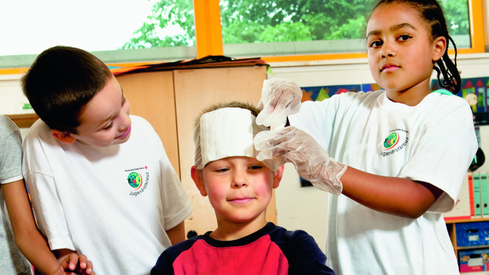 Jugendrotkreuz feiert Einsatzfreude beim Helfen