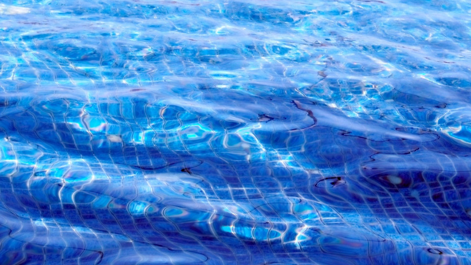 Vorübergehende Schließung Schwimmparadies