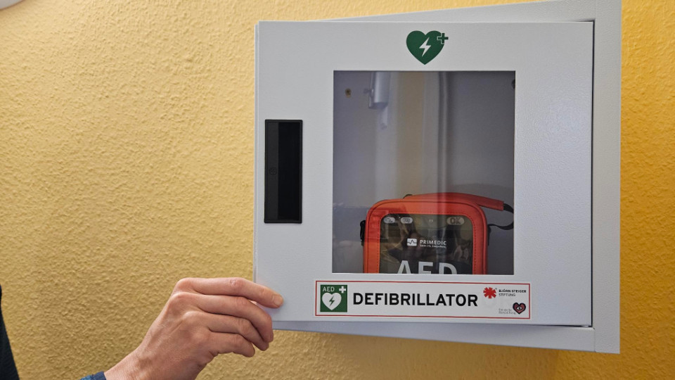 Defibrillators für Kindergarten Janusz Korczak