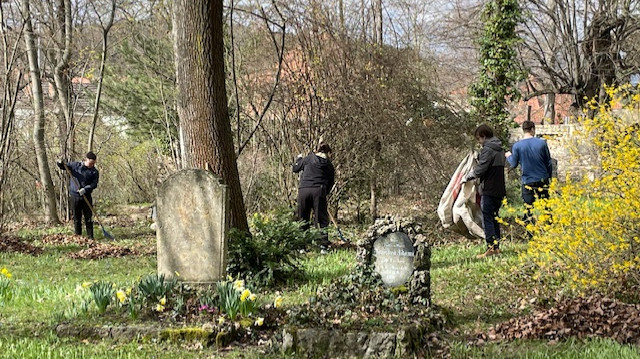 Arbeitseinsatz auf dem Johannisfriedhof