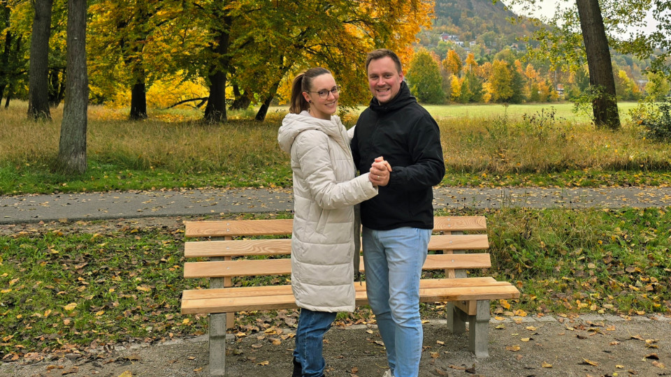 Neue „Tanzbänke“ im Paradies