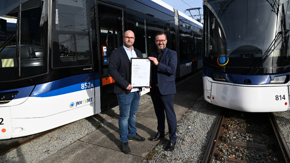 Jenaer Nahverkehr und JES Verkehrsgesellschaft führen Energiemanagementsystem ein Jenaer Nahverkehr und JES Verkehrsgesellschaft führen Energiemanagementsystem ein