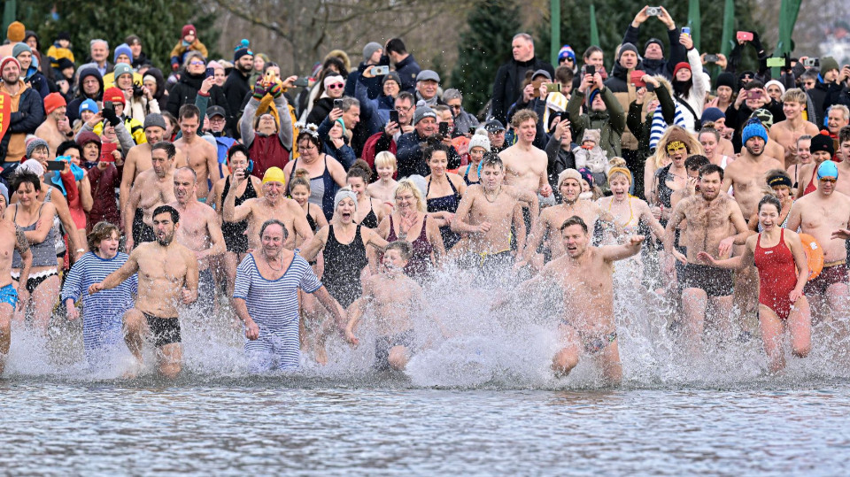 6. Neujahrsschwimmen im Südbad 