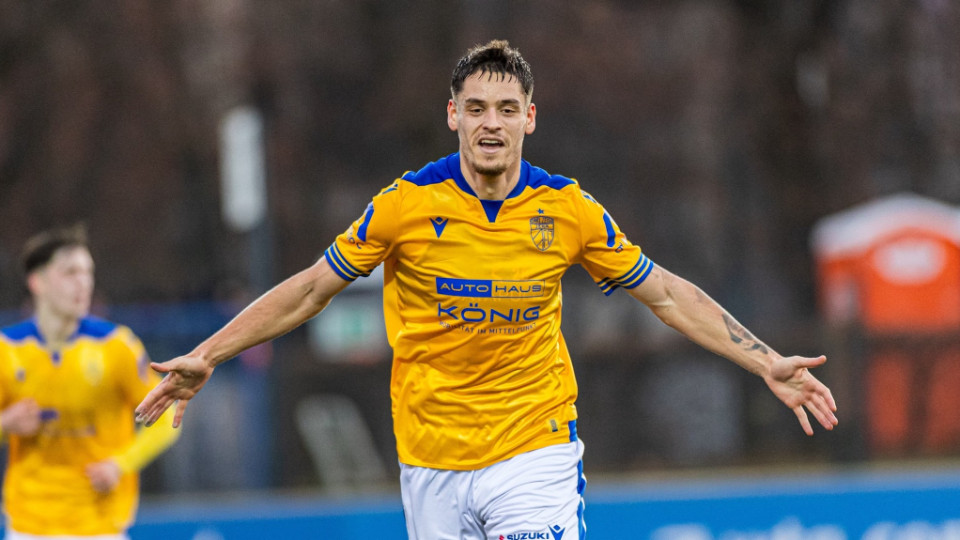 FCC dreht verrücktes Spiel und gewinnt FCC dreht verrücktes Spiel und gewinnt