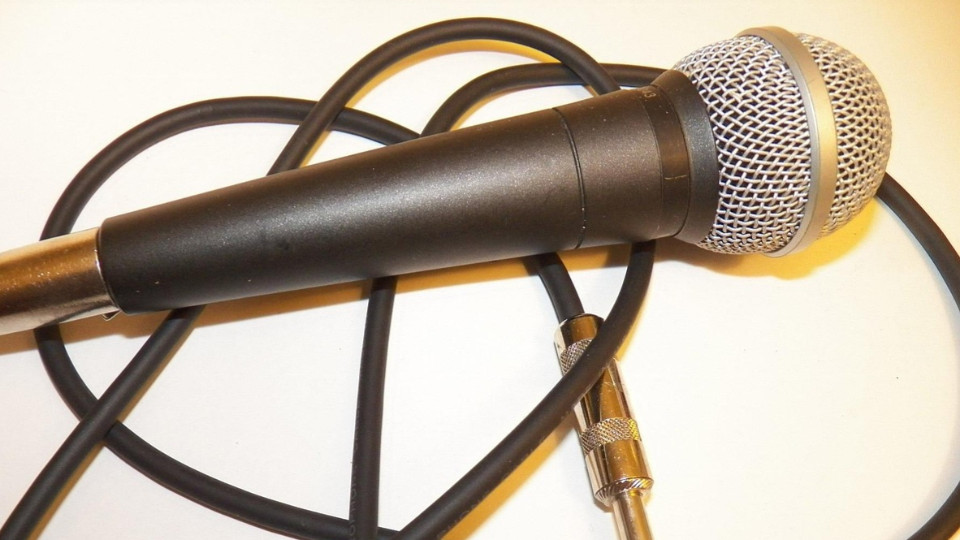 Ukrainisches Weihnachtslied auf dem Weihnachtsmarkt Ukrainisches Weihnachtslied auf dem Weihnachtsmarkt