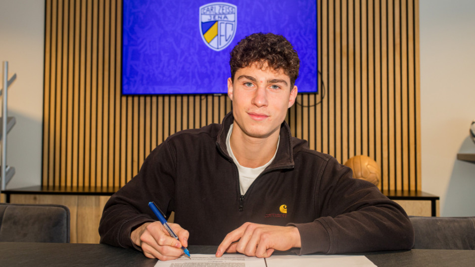 Vertragsverlängerung mit Torwarttalent 