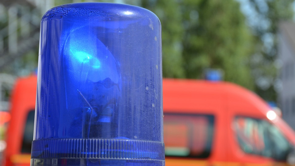 Radfahrer bei Unfall mit Straßenbahn schwer verletzt