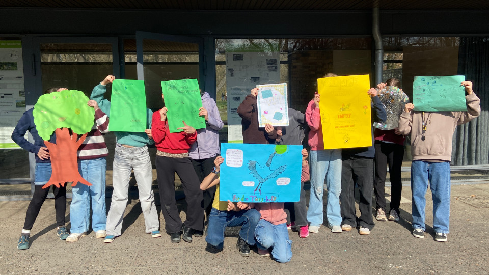 Kunstprojekt „ParadiesVögel“ im Glashaus