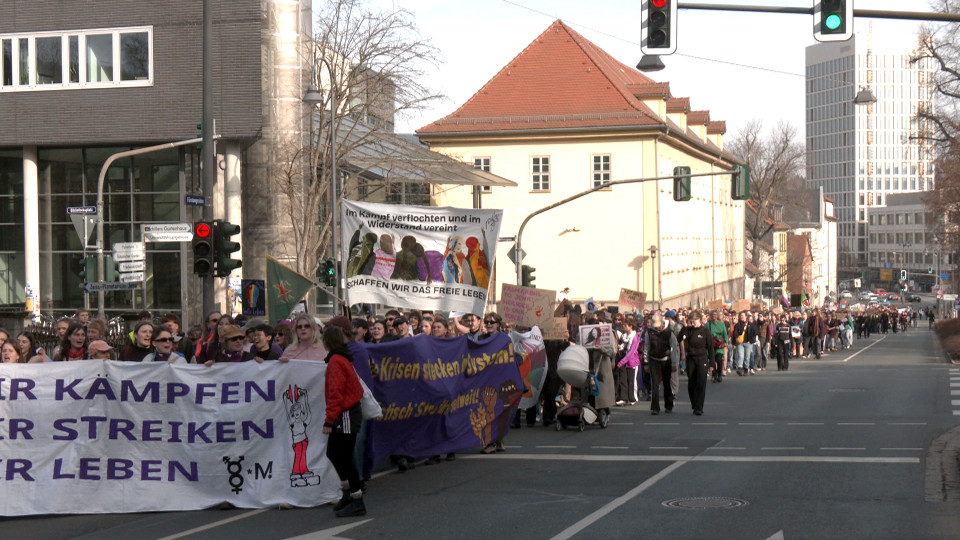 Frei, sicher, selbstbestimmt – feministischer Streik fordert echte Geschlechtergerechtigkeit