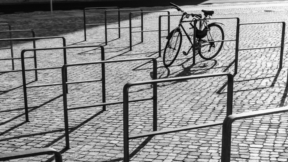 Fahrradstellplätze, Sitzgelegenheiten und Carsharing