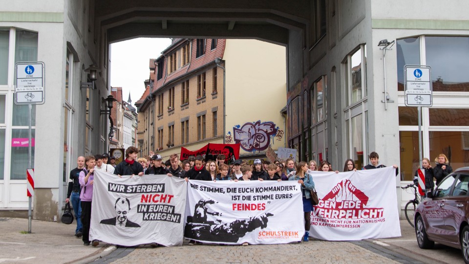 Protest gegen geplantes Bundeswehr-Musterungszentrum