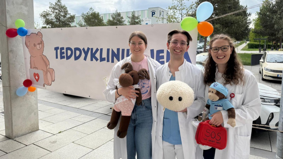 Sprechstunde in der Teddyklinik