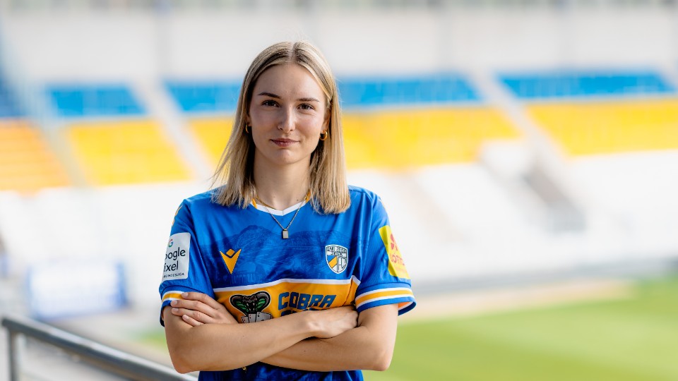 FCC verlängert mit Emily Reske