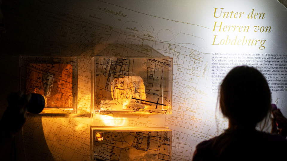 Familienführung durch den Museumskeller