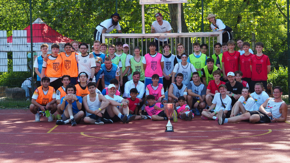 Leuna Athletics gewinnen 5. Bolzplatz Cup Jena