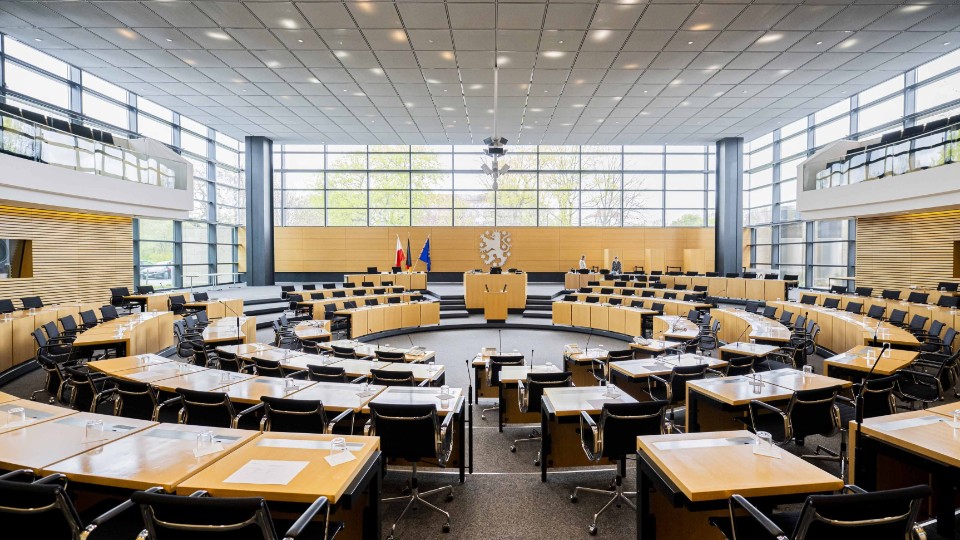 Einsch-tzung-Hallenb-der-und-Grundsteuer-im-Landtag