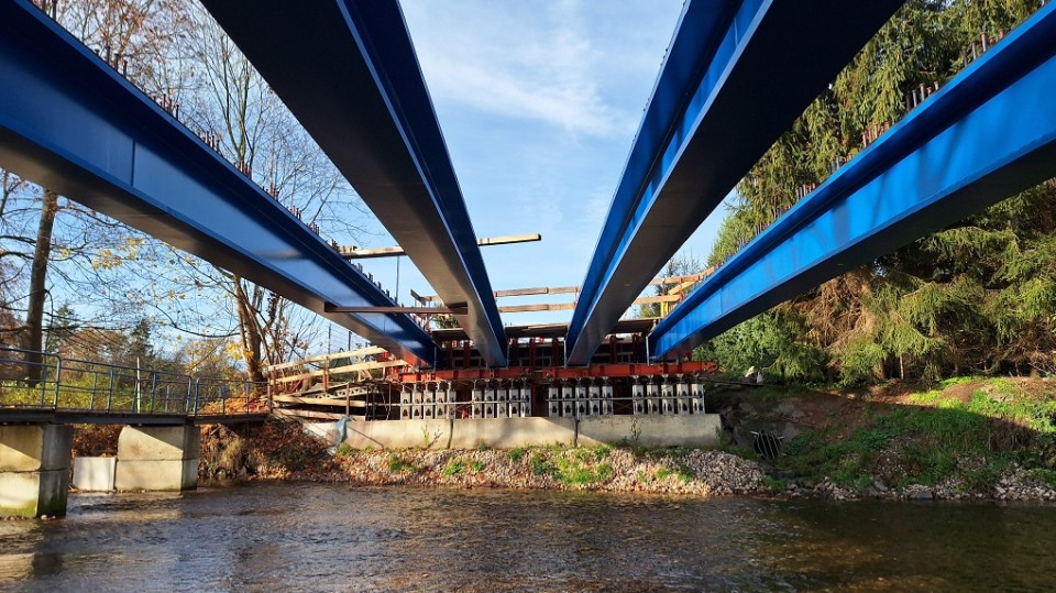 Plei-ebr-cke-wird-erst-sp-ter-fertig