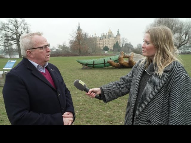 Glasarche 3 symbolisiert Zerbrechlichkeit der Natur Glasarche 3 symbolisiert Zerbrechlichkeit der Natur