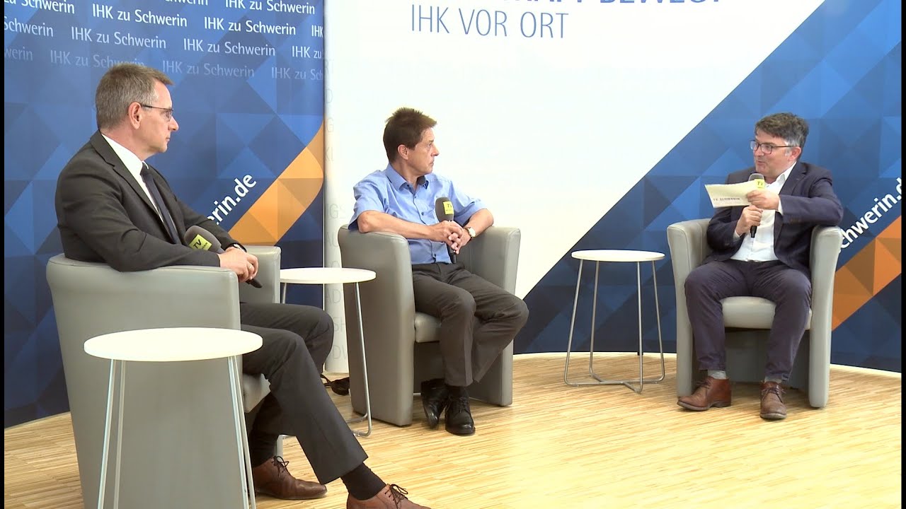 IHK zu Schwerin ist stolz auf ehrenamtliche Prüfer IHK zu Schwerin ist stolz auf ehrenamtliche Prüfer