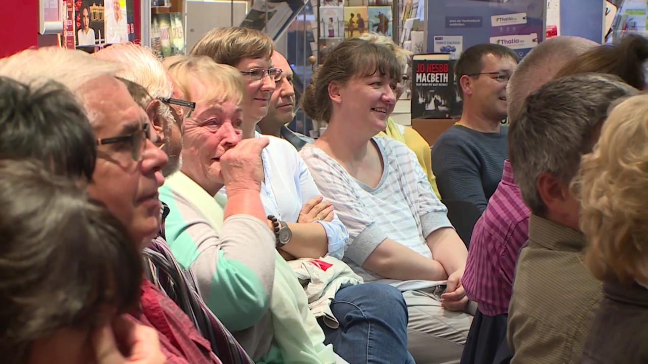 Die ultimative Ossilesung - Literaturaktivisten unterwegs Die ultimative Ossilesung - Literaturaktivisten unterwegs