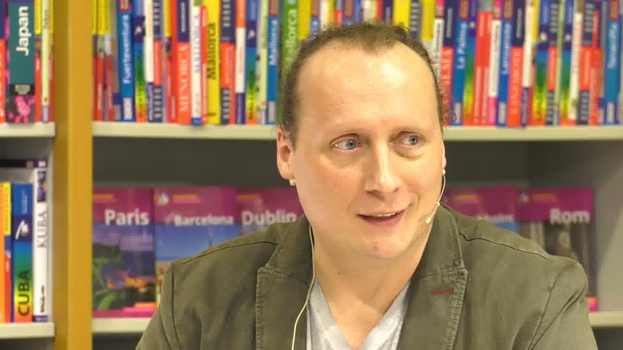 Kabarettist Rainer Sander las aus dem Programm "Arschbombe ins Glück" Kabarettist Rainer Sander las aus dem Programm "Arschbombe ins Glück"